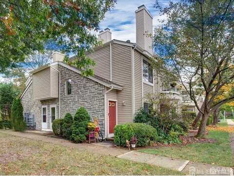 45 Chatham Square, Sayreville, NJ 08859