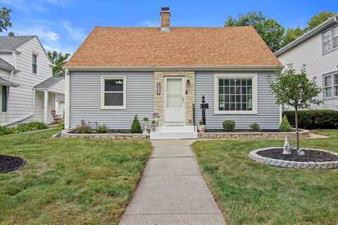 8514 W Center St, Milwaukee, WI 53222