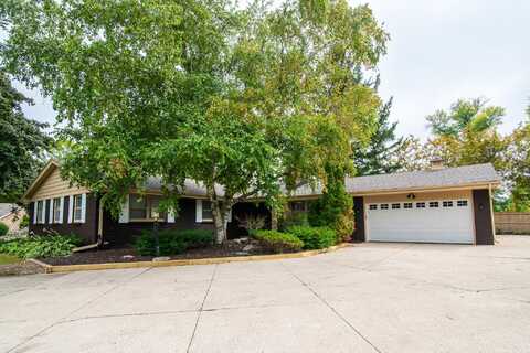 7412 N Boyd Way, Fox Point, WI 53217