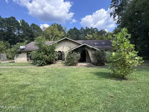 4918 Forest Hill Road, Byram, MS 39272