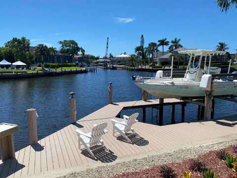 300 COPPERFIELD Court, Marco Island, FL 34145