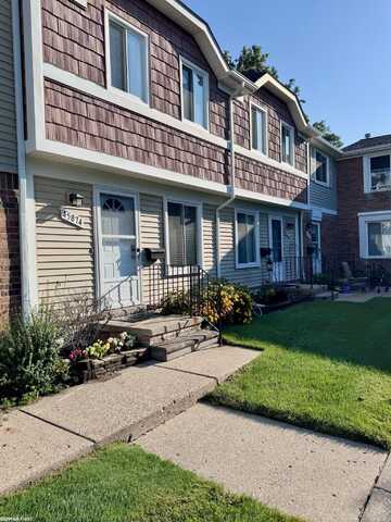 45874 Kensington, Utica, MI 48317