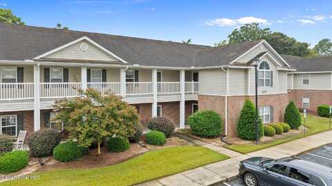 2412 King Richard Court, Greenville, NC 27858