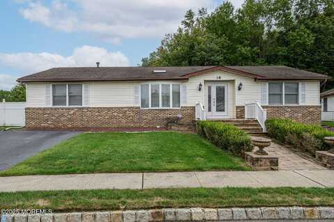18 Parkview Way, Manalapan, NJ 07726
