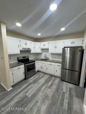 136 Amberly Drive, Manalapan, NJ 07726