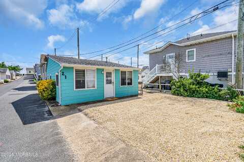 21 E Dune Way, Lavallette, NJ 08735