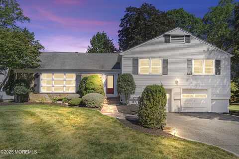 19 Edgewood Drive, Freehold, NJ 07728