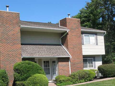197 Lake Point Circle, Middle Island, NY 11953