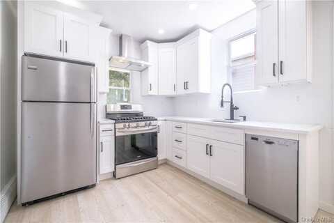 594 Bellevue Avenue N, Yonkers, NY 10703