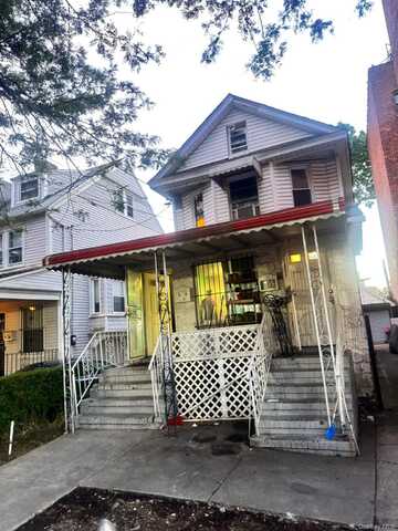 9110 Lefferts Boulevard, Richmond Hill, NY 11418