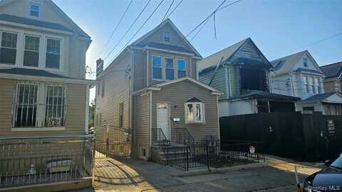 4517 Seton Avenue, Bronx, NY 10466