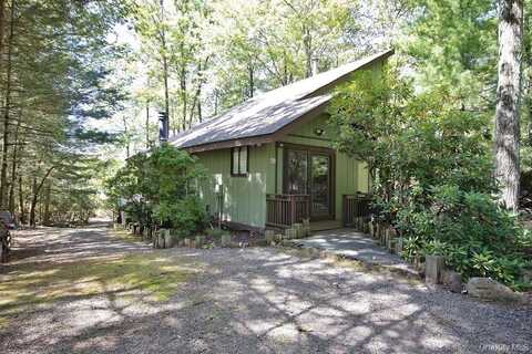 95 Lake Shore Drive W, Rock Hill, NY 12775