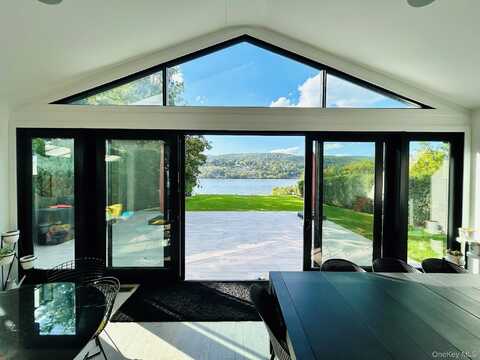 12 Hudson River Lane, Garrison, NY 10424
