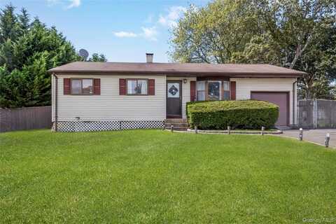 11 Rolan Court, Islip Terrace, NY 11752