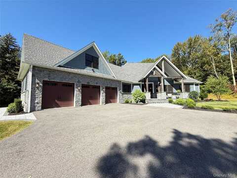71 Carol Lane, Poughquag, NY 12570