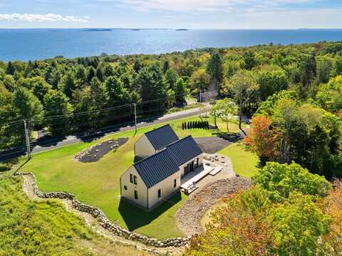 11 Iron Bluff Road, Lincolnville, ME 04849