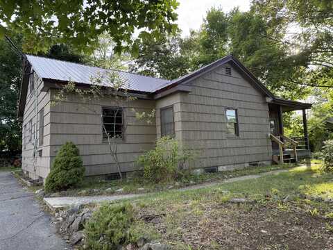26 Pleasant Street, Millinocket, ME 04462