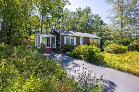 8 Dogwood Drive, South Berwick, ME 03908