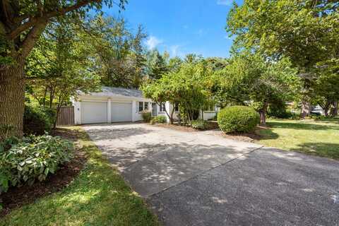 357 Republic Road, Batavia, IL 60510