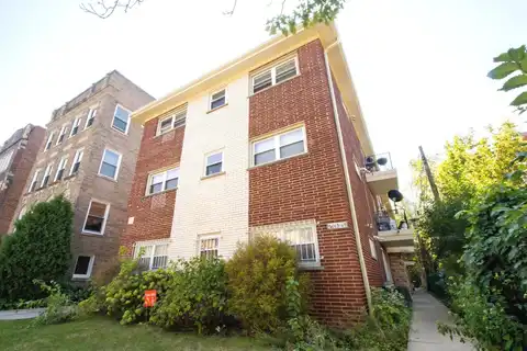 2065 W FARWELL Avenue, Chicago, IL 60659