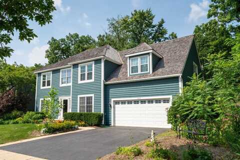 662 Waterbury Avenue, Gurnee, IL 60031