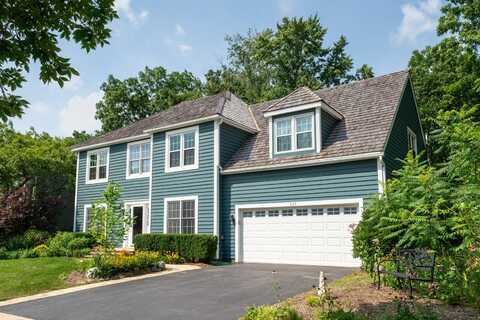 662 Waterbury Avenue, Gurnee, IL 60031