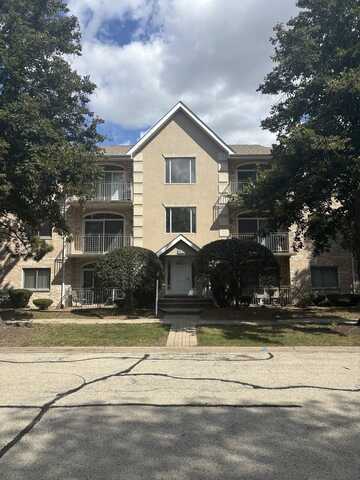 9439 S 79th Avenue, Hickory Hills, IL 60457