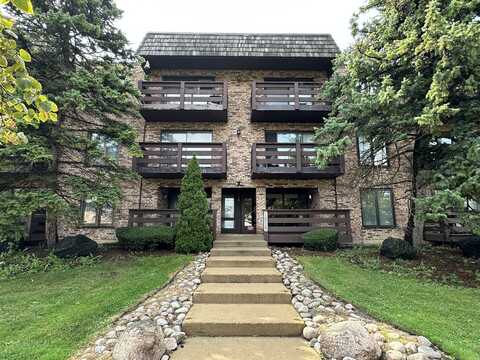 1815 Oakton Street, Park Ridge, IL 60068