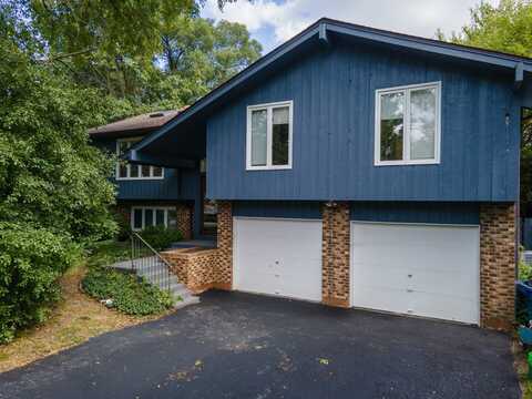 1245 WINAKI Trail, Algonquin, IL 60102