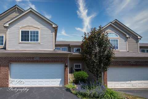 3640 Roanoke Avenue, Carpentersville, IL 60110