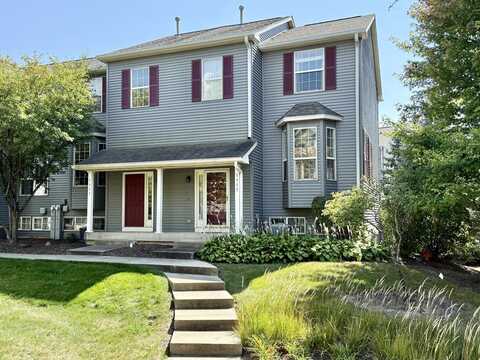 1315 Chestnut Lane, Yorkville, IL 60560