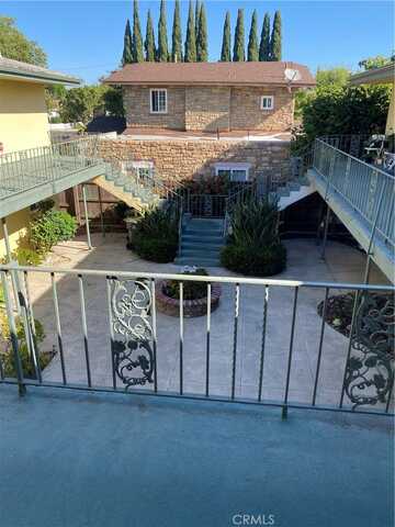 611 S Orange Avenue, Santa Ana, CA 92701