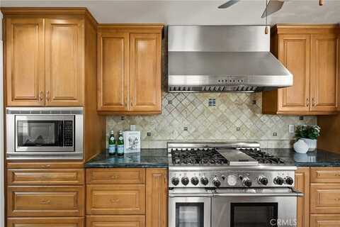 3725 Gardenia Avenue, Long Beach, CA 90807