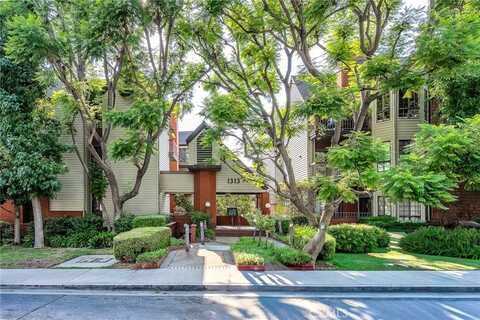 1313 Valley View Road, Glendale, CA 91202
