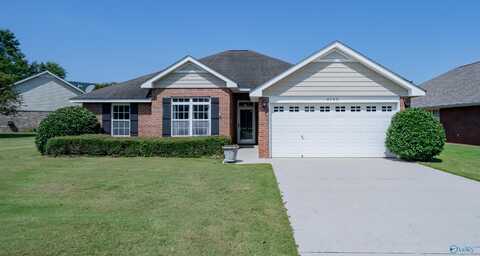 4703 Carrington Blvd, Owens Cross Roads, AL 35763
