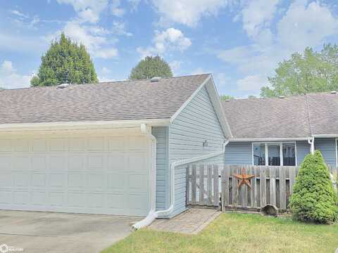 380 S Yorktown Pike, Mason City, IA 50401