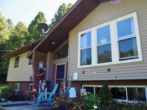 2458 Halls Run Road, Bristol, WV 26426