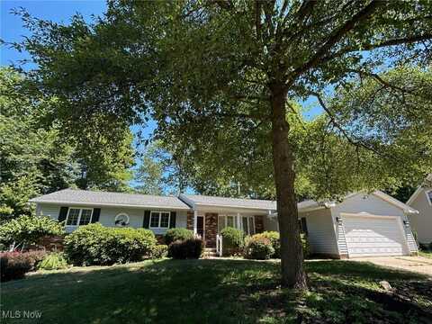 8400 Vista Lane, Parma, OH 44130