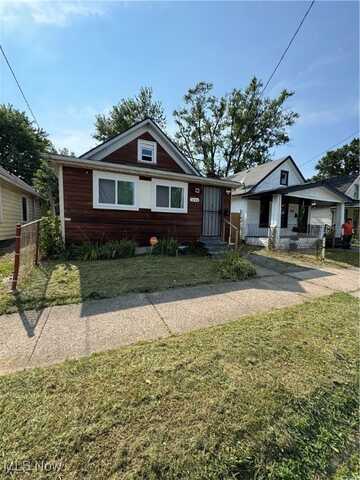 3204 W 71st Street, Cleveland, OH 44102