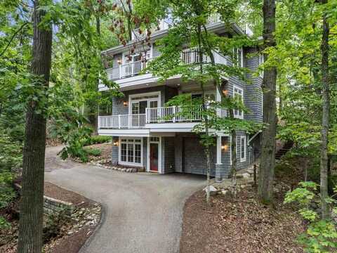 08521 Mount McSauba, Charlevoix, MI 49720