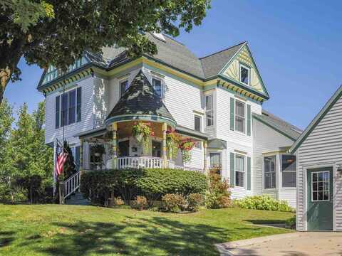 213 Clinton Street, Petoskey, MI 49770