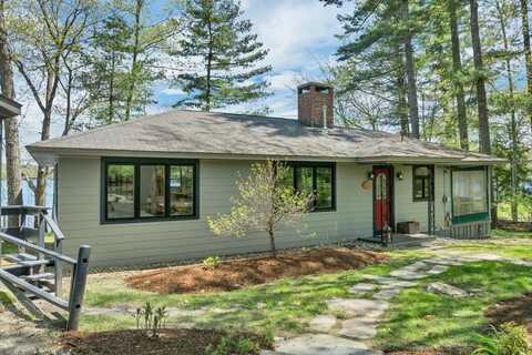 19 Mirror Lake Drive, CTR Tuftnboro, NH 03853
