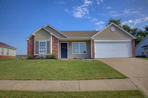 1002 W 24th Street North, Claremore, OK 74017