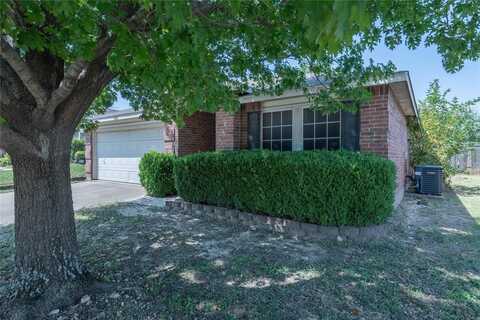5221 Prestwick Drive, Fort Worth, TX 76135