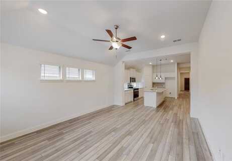 272 Tallgrass Drive, Lavon, TX 75166