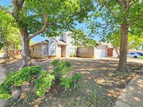 3216 Clovermeadow Drive, Fort Worth, TX 76123