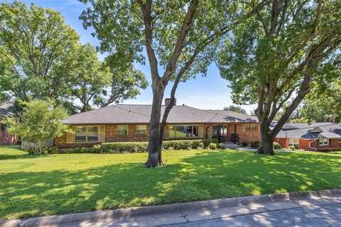 6475 Crestmore Road, Fort Worth, TX 76116