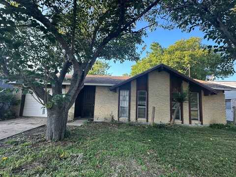 514 Country Lane, Grand Prairie, TX 75052