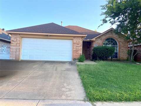 9088 Brushy Creek Trail, Fort Worth, TX 76118