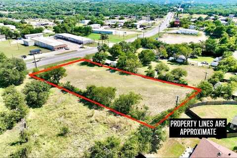 1835 N Main Street, Weatherford, TX 76085